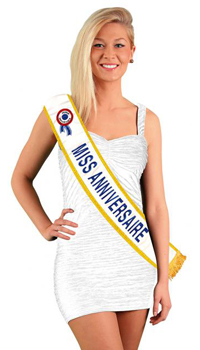 ECHARPE MISS ANNIVERSAIRE - Echarpes et sous-vêtements - Cadeaux humoristiques - Fêtes et anniversaires - Fête en Fête - Déguisements, mariages, baptêmes, articles de fête, halloween 